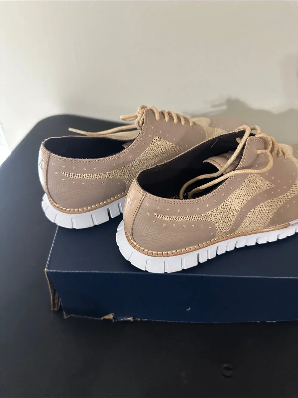 Cole Haan Men's Tan Knit Wingtip Oxford size Men’s 7.5 M